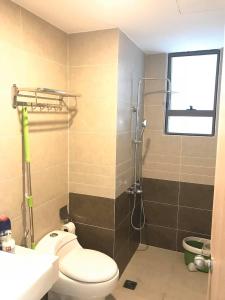 Nhà vệ sinh officetel The Sun Avenue Cho thuê officetel The Sun Avenue tầng thấp, block 7, diện tích 41.4m2 - 1 phòng ngủ, đầy đủ nội thất