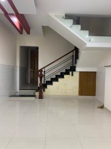 Phòng khách nhà phố Trương Phước Phan, Bình Tân Nhà phố hướng Đông Nam, mặt tiền đường tỉnh lộ 10 rộng rãi.