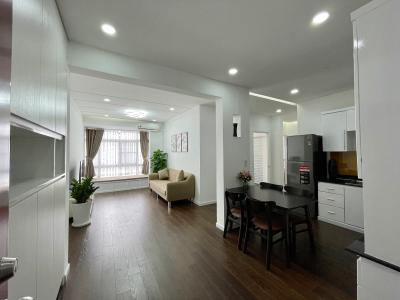 Phòng khách căn hộ Sky Garden 3, Quận 7 Căn hộ Sky Garden 3 tầng 6, view cây xanh thoáng mát trong lành.