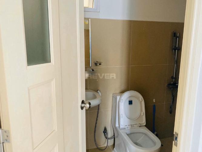 Phòng tắm chung cư Đức Khải, Quận 2 Căn hộ chung cư Đức Khải ban công hướng Đông, đầy đủ nội thất.