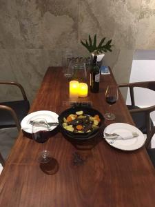 Nội thất căn hộ Vista Verde, Quận 2 Căn hộ Vista Verde tầng 9 cửa hướng Tây Bắc, đầy đủ nội thất.