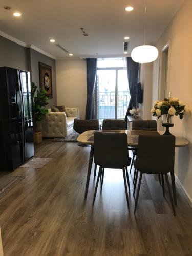 Phòng khách Căn hộ Vinhomes Central Park Căn hộ Vinhomes Central Park đầy đủ nội thất, view công viên.