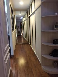 Hành lang Feliz En Vista Quận 2 Căn hộ Feliz En Vista nội thất sang trọng, view nội khu.