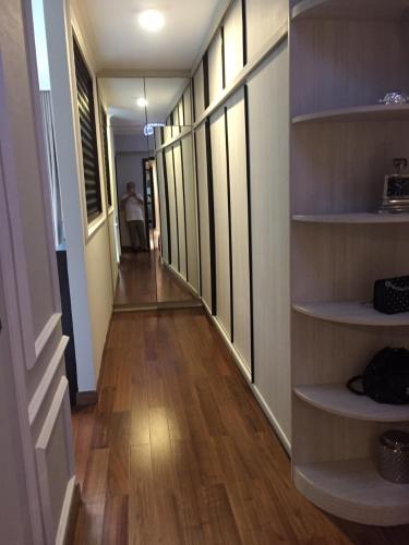 Hành lang Feliz En Vista Quận 2 Căn hộ Feliz En Vista nội thất sang trọng, view nội khu.