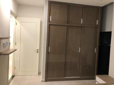 phòng ngủ Căn hộ Vinhomes Golden River tầng trung, view thành phố và sông