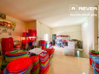 Tầng trên nhà phố Quận 7 Nhà hẻm Huỳnh Tấn Phát, Quận 7, cách công viên Tân Thuận 500m