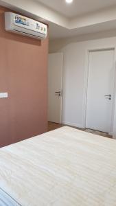 Phòng ngủ Diamond Lotus, Quận 8 Căn hộ Diamond Lotus tầng trung, đầy đủ nội thất.