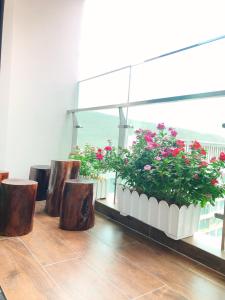 Ban công Feliz En Vista Quận 2 Căn hộ Feliz En Vista nội thất đầy đủ, view nội khu.