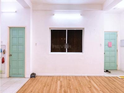 Phòng khách chung cư Khiêm Khải, Quận 8 Căn hộ chung cư Khiêm Khải hướng Tây Nam, đầy đủ nội thất.