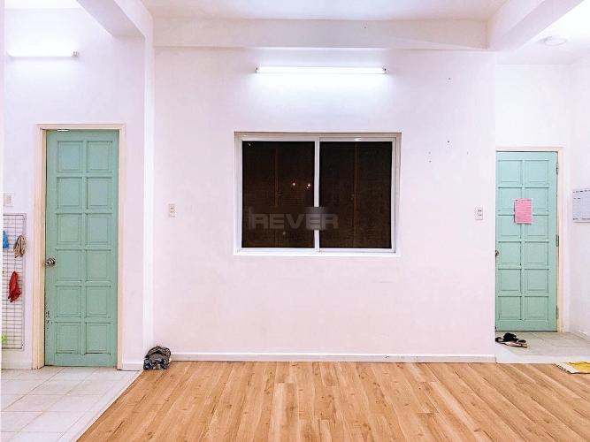 Phòng khách chung cư Khiêm Khải, Quận 8 Căn hộ chung cư Khiêm Khải hướng Tây Nam, đầy đủ nội thất.