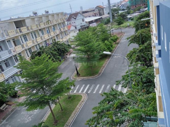 View nhà phố Nhà phố nguyên căn hướng Bắc, đường trước nhà rộng 20m.