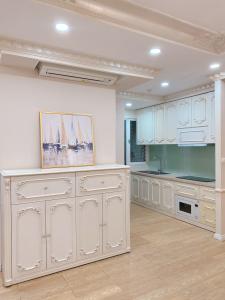 Phòng bếp căn hộ Vista Verde Căn hộ Vista Verde đầy đủ tiện nghi, view thành phố tuyệt đẹp.