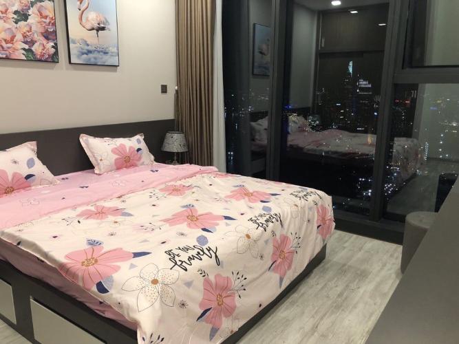 Phòng ngủ căn hộ Vinhomes Golden River Căn hộ Vinhomes Golden River tầng cao view đẹp, đầy đủ nội thất.