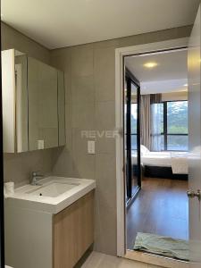 Phòng tắm Estella Heights, Quận 2 Căn hộ Estella Heights hướng Tây Nam, đầy đủ nội thất.