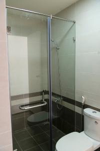 Phòng tắm The Park Residence, Nhà Bè Căn hộ The Park Residence tầng cao, view hồ bơi thoáng mát.