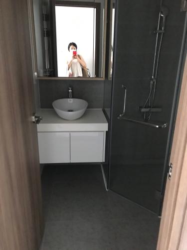 Căn hộ Sunwah Pearl Căn hộ tầng 07 có 27m2 sân vườn Sunwah Pearl nội thất cơ bản