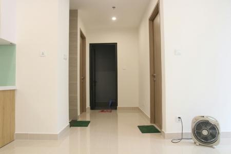 Phòng khách Vinhomes Grand Park Quận 9 Căn hộ Vinhomes Grand Park tầng trung thoáng mát, đón view nội khu.