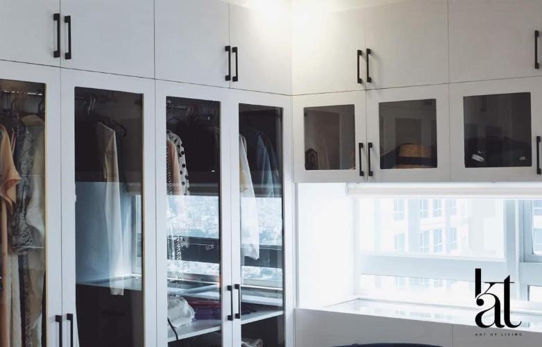 Phòng thay đồ Vinhomes Central Park, Bình Thạnh Căn hộ Vinhomes Central Park đầy đủ nội thất, hướng Tây Bắc.