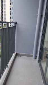 Ban công căn hộ Vinhomes Grand Park Bán căn hộ view Công viên - Vinhomes Grand Park, nội thất cơ bản.