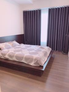 Phòng ngủ căn hộ The Sun Avenue Căn hộ The Sun Avenue thuộc tầng trung, diện tích 76m2