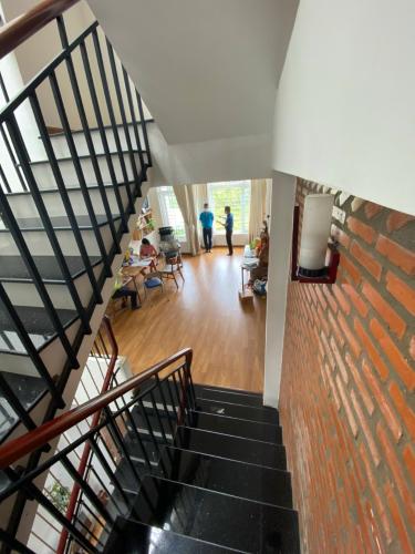 Không gian nhà phố Quận Thủ Đức Nhà phố hẻm nhựa rộng 12m, sát chung cư 4S Linh Đông, đầy đủ nội thất.