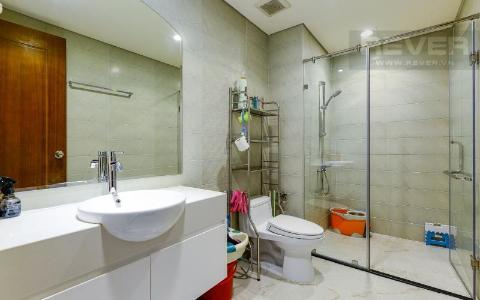 12525f6c90c1779f2ed0 Căn hộ Vinhomes Central Park đầy đủ nội thất, view sông Sài Gòn