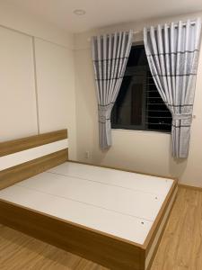 Phòng ngủ căn hộ Saigon Homes, Bình Tân Căn hộ tầng 10 Saigon Homes hướng Đông Bắc, nội thất cơ bản.