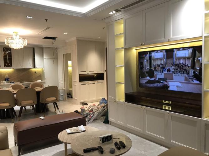 Căn hộ Vinhomes Central Park Bình Thạnh Căn hộ Vinhomes Central Park nội thất mạ vàng, view sông Sài Gòn và Landmark 81