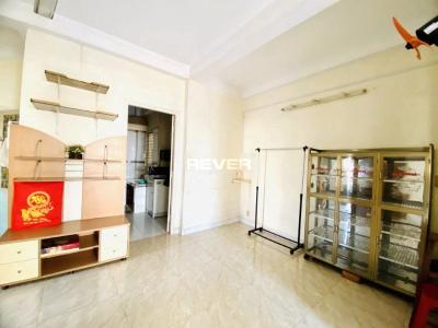 Phòng khách căn hộ Ngô Tất Tố, Bình Thạnh Căn hộ Ngô Tất Tố tầng thấp view Landmark 81, cửa hướng Đông Nam.