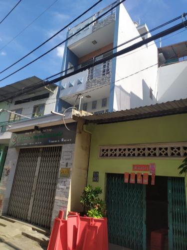 Mặt tiền nhà phố Quận Bình Tân Nhà phố Q.Bình Tân hướng Bắc diện tích sử dụng 100.6m2.