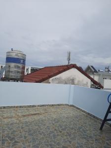 Sân thượng nhà phố Phan Huy Ích, Gò Vấp Nhà phố hướng Đông Nam, nằm trong hẻm rộng buôn bán sầm uất