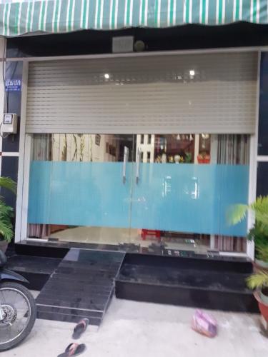Mặt trước nhà phố Quận 7 Bán nhà 3 tầng hẻm Huỳnh Tấn Phát, Quận 7, sổ hồng, cách MT Huỳnh Tấn Phát khoảng 300m