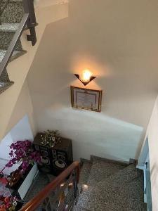 Bên trong nhà phố Hương Lộ 2, Bình Tân Nhà phố hẻm thông xe hơi tiện kinh doanh, hướng Tây Bắc.