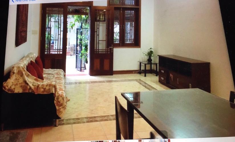 Phòng khách văn phòng đường số 2, Quận 2 Văn phòng có sân vườn mát mẻ, diện tích 75m2, hướng Tây Bắc.