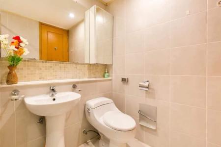 Phòng tắm căn hộ The Manor, Quận Bình Thạnh Căn hộ tầng 21 The Manor gồm 2 phòng ngủ, đầy đủ nội thất.