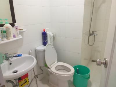 Phòng tắm Topaz City Quận 8 Căn hộ Topaz City ban công hướng Bắc, đầy đủ nội thất.