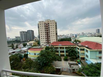 Căn hộ chung cư Khánh Hội 1, Quận 4 Căn hộ chung cư Khánh Hội view thành phố sầm uất, nội thất đầy đủ.