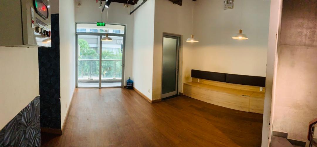 Không gian căn Shop-house Vinhomes Central Park, Bình Thạnh Căn Shop-house 1 trệt 1 lầu cửa hướng Bắc, nội thất cơ bản.