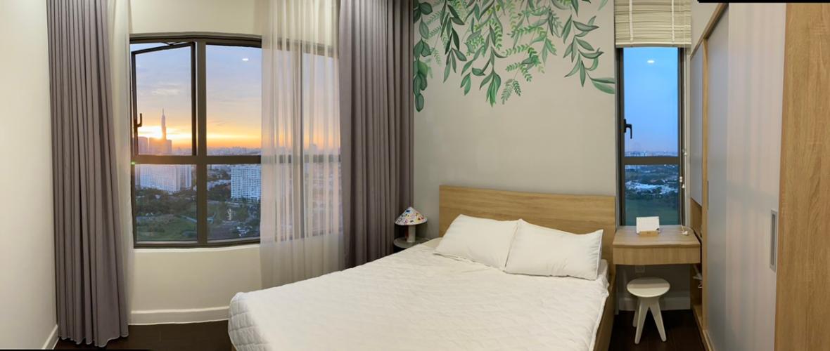 Phòng ngủ + view từ phòng ngủ Căn hộ The Sun Avenue thuộc tầng cao, diện tích 90.3m2 