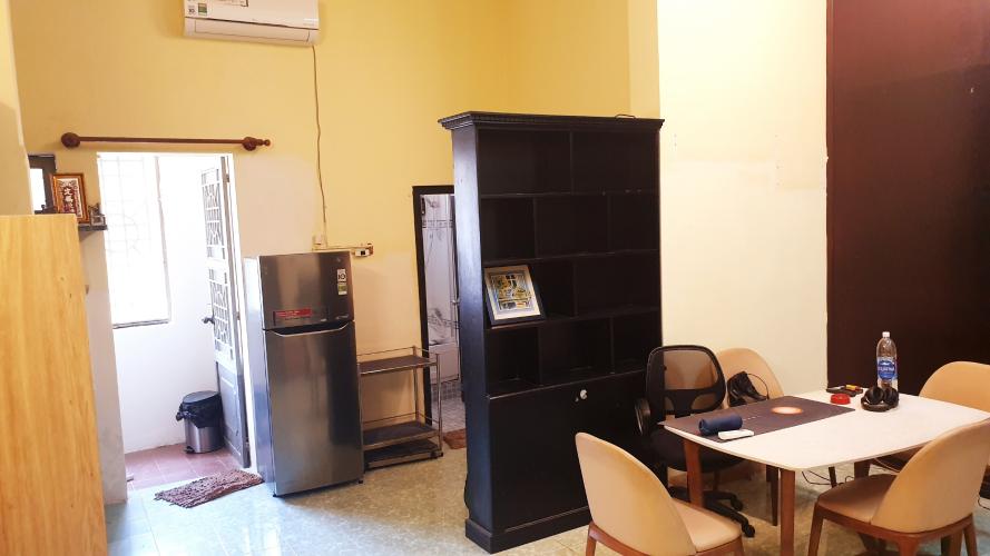 Phòng bếp căn hộ Đào Duy Từ, Quận 10 Căn hộ Đào Duy Từ tầng thấp hướng Tây Bắc, đầy đủ nội thất.