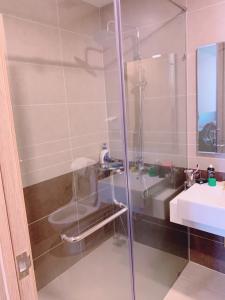 Phòng tắm căn hộ The Sun Avenue Căn hộ The Sun Avenue thuộc tầng trung, diện tích 76m2