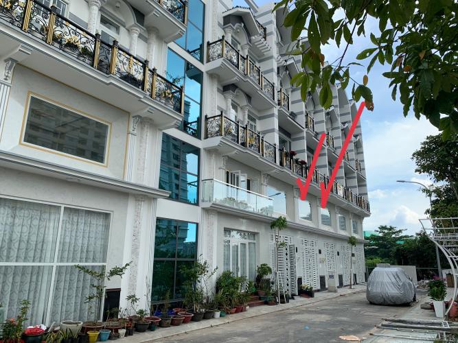 Mặt tiền nhà phố Nhà phố khu Lux Home Gardens diện tích sử dụng 220m2, hướng Tây.