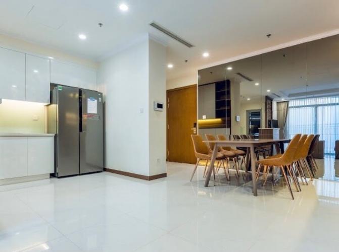 Căn hộ Vinhomes Central Park, Quận Bình Thạnh Căn hộ tầng 45 Vinhomes Central Park thiết kế hiện đại, đầy đủ nội thất.