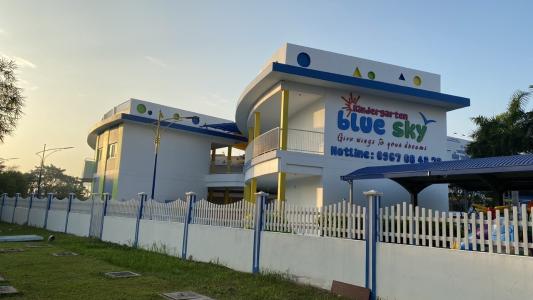 Không gian ngoài nhà phố Quận 9 Nhà phố KDC Mega Residence Quận 9 hướng Đông, đầy đủ nội thất.