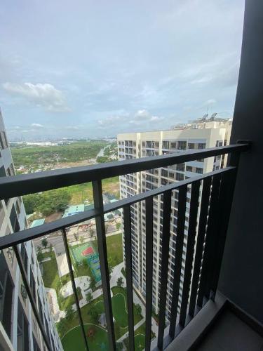 Ban công Vinhomes Grand Park Quận 9 Căn hộ Vinhomes Grand Park view sông thoáng mát, 2 phòng ngủ.