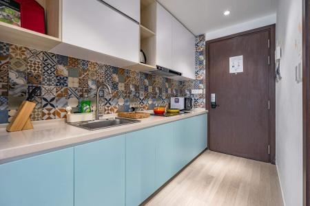 Phòng bếp căn hộ The Tresor Căn hộ tầng thấp The Tresor nội thất sang trọng hiện đại.