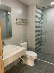 Nhà vệ sinh Saigon South Residence Căn hộ Saigon South Residence tầng 11 view sông mát mẻ, có ô xe riêng