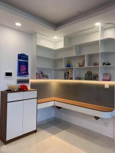 Phòng bếp căn hộ Saigon Mia Căn hộ Saigon Mia bàn giao đầy đủ nội thất, view thành phố.