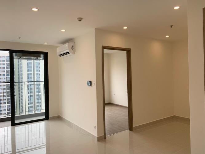 Phòng khách Vinhomes Grand Park, Quận 9 Căn hộ Vinhomes Grand Park hướng Đông Bắc, đón gió mát.