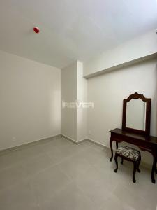 Phòng ngủ Topaz Home 2, Quận 9 Căn hộ Topaz Home 2 tầng trung, ban công hướng Tây Bắc.